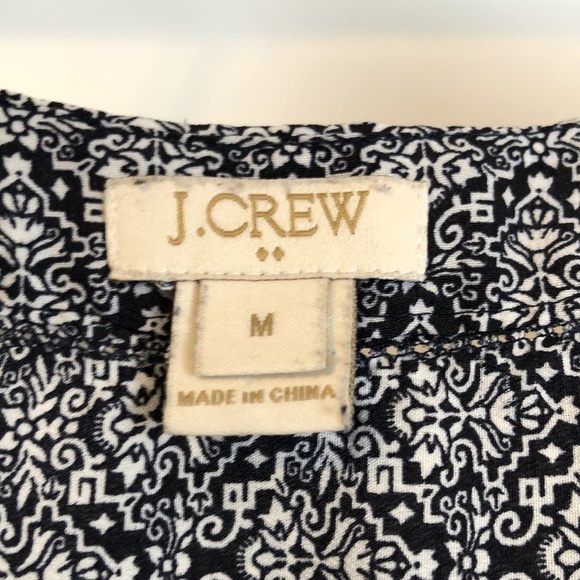 J Crew Womens Long Sleeve V Neck Blouse Sz M Blue White Print Rounded Hem Nice - Picture 3 of 9